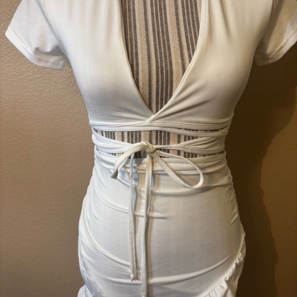 SHEIN White Mini Dress with Ruffle Hem Wraparound w/Ties Stretchy NWOT - Picture 3 of 16